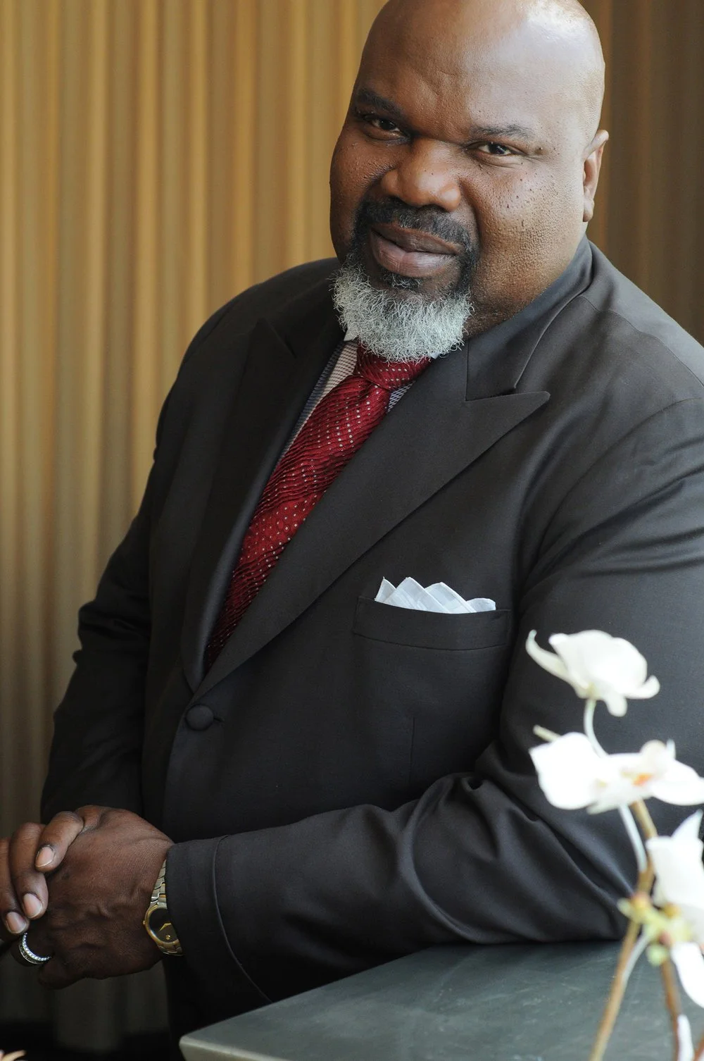 T.D. Jakes photographed by Sederrick Raphiel